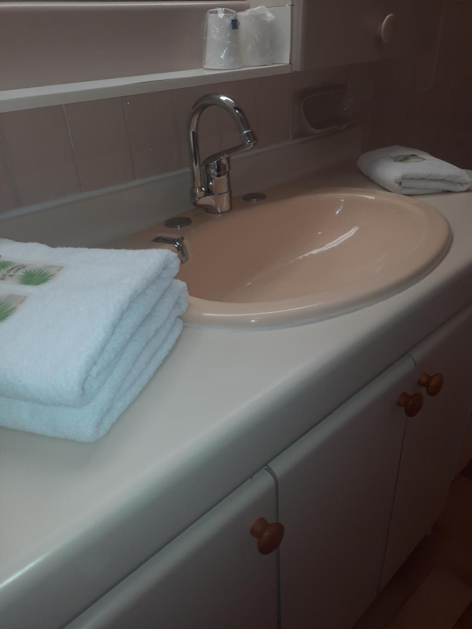 Hotel Central 디뉴레뱅 객실 사진
