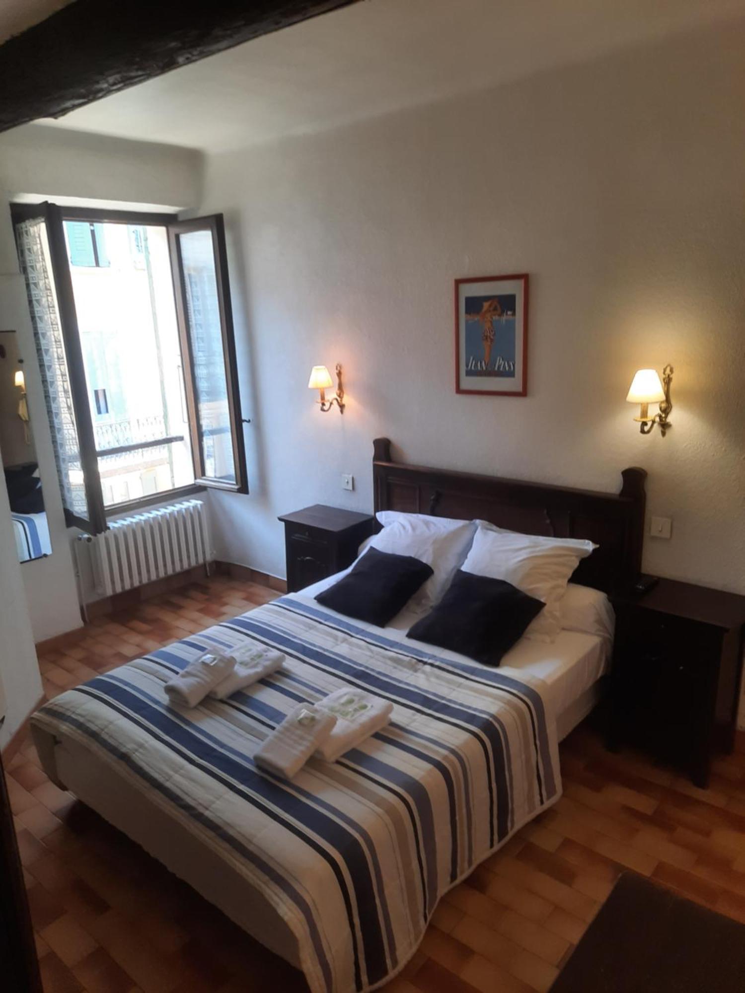 Hotel Central 디뉴레뱅 외부 사진